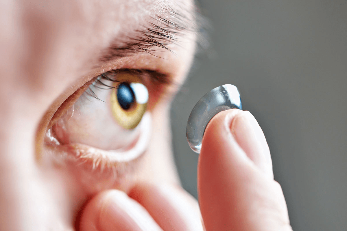 Contact Lenses - Professional eye care service